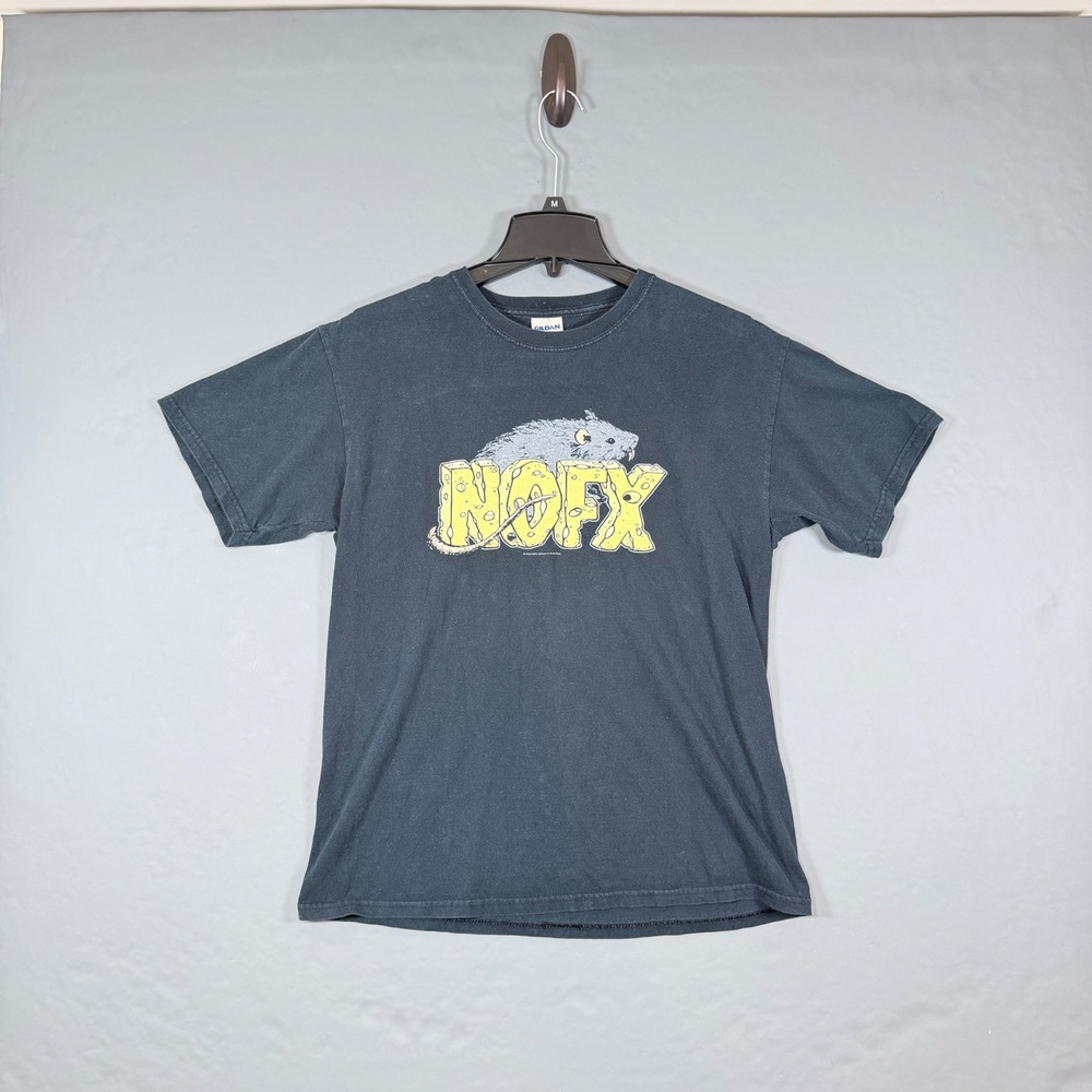 NOFX T-Shirt Mens Medium Black Rat & Cheese Graphic Tee 2002 Punk Rock Band